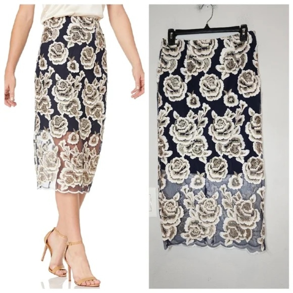 T Tahari Navy and Cream Floral Pencil Skirt